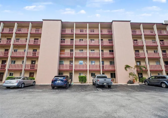 1st image of 4023 Lake Bayshore Dr #112, Bradenton, FL 34205 | MLS# TB8539653