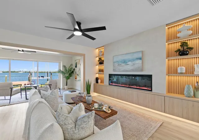 3rd image of 202 Driftwood Ln, Largo, FL 33770 | MLS# TB8539658