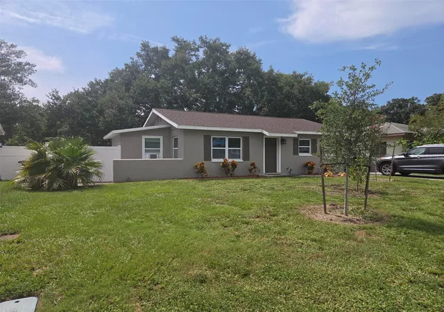 3rd image of 20 S Saturn Ave, Clearwater, FL 33755 | MLS# TB8539666