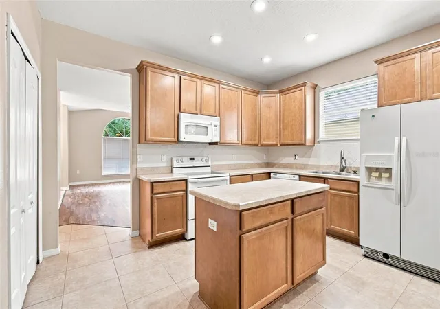 Photo 5 of Single family home for sale at 12118 Colony Lakes Blvd, New Port Richey, FL 34654 | MLS# TB8539676 | Listing updated on 2026-08-30