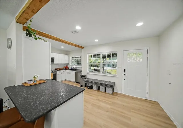 5th image of 4636 W Bay Court Ave, Tampa, FL 33611 | MLS# TB8539687