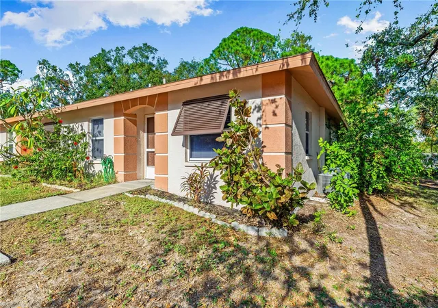 1st image of 630 N Jefferson Ave #19, Sarasota, FL 34237 | MLS# A4703239