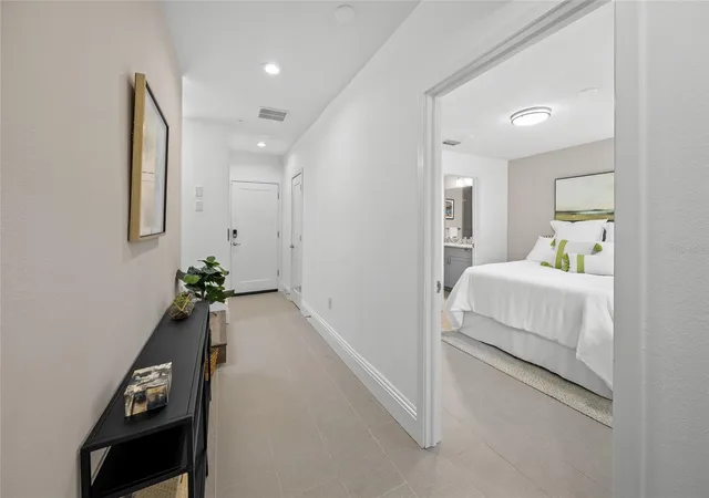 4th image of 72 N School Ave, Sarasota, FL 34237 | MLS# A4703244