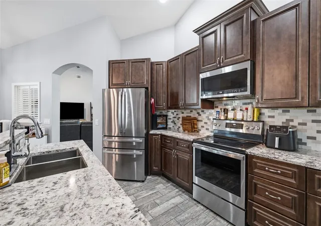 Photo 3 of Single family home for sale at 12020 Running Fox Cir, Riverview, FL 33569 | MLS# TB8539709 | Listing updated on 2026-10-11