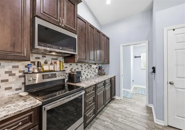 Photo 4 of Single family home for sale at 12020 Running Fox Cir, Riverview, FL 33569 | MLS# TB8539709 | Listing updated on 2026-10-11