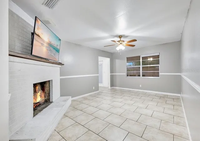 4th image of 506 Clayton Cir, Winter Haven, FL 33880 | MLS# L4964361