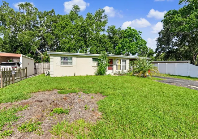 2nd image of 9374 84th St, Seminole, FL 33777 | MLS# TB8539735