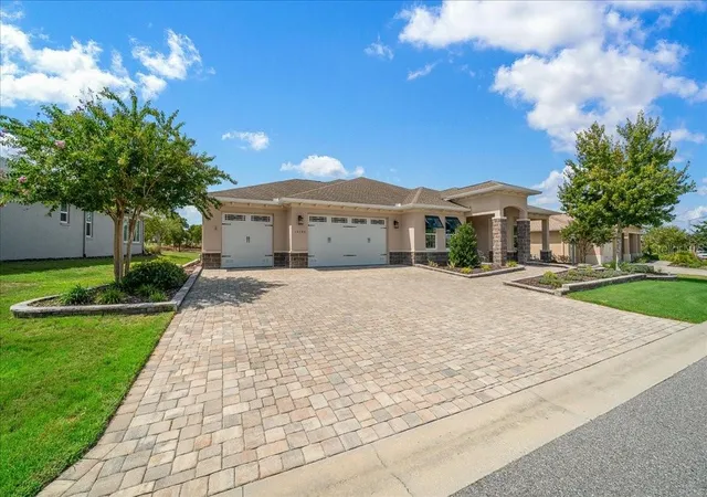 4th image of 10346 Sw 93Rd Pl, Ocala, FL 34481 | MLS# OM730592