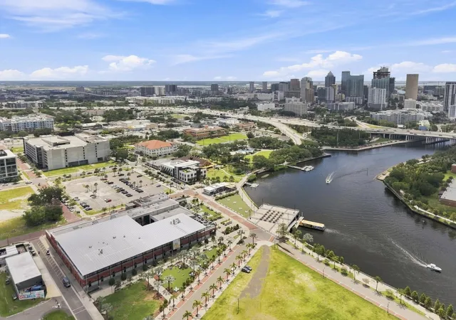30th image of 310 W Columbus Dr #3, Tampa, FL 33602 | MLS# TB8539738
