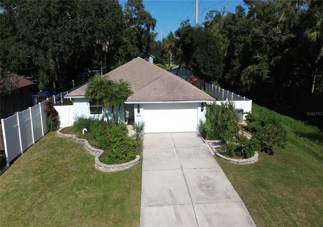 Photo 1 of Single family home for sale at 4557 Worcester Rd, Sarasota, FL 34231 | MLS# A4703253 | Listing updated on 2026-08-23