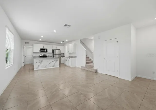Photo 5 of Townhouse for sale at 15056 Windflower Aly, Winter Garden, FL 34787 | MLS# O6434353 | Listing updated on 2026-09-01