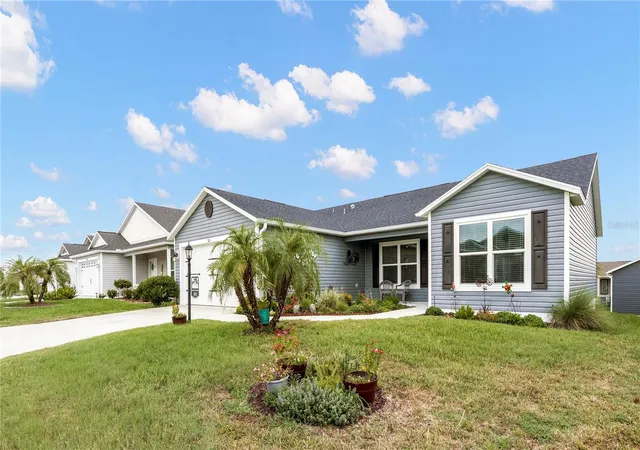 Photo 3 of Single family home for sale at 301 Klamut Ct, The Villages, FL 32163 | MLS# TB8539766 | Listing updated on 2026-08-24