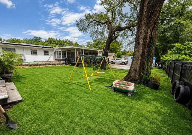 16th image of 8907 El Portal Dr, Tampa, FL 33604 | MLS# TB8539767
