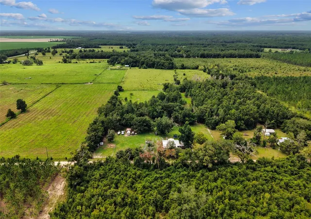 Photo 3 of Single family home for sale at 15518 192nd Street, O Brien, FL 32071 | MLS# G5116576 | Listing updated on 2026-08-26