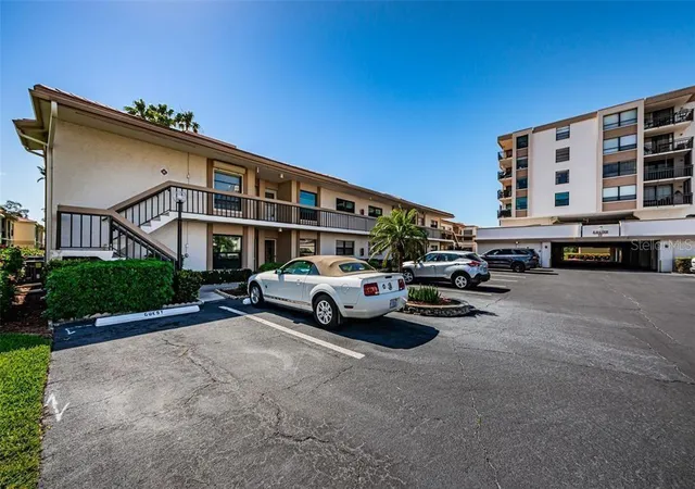 Photo 2 of Condo for sale at 6210 Sun Blvd #202, Saint Petersburg, FL 33715 | MLS# O6434365 | Listing updated on 2026-08-27