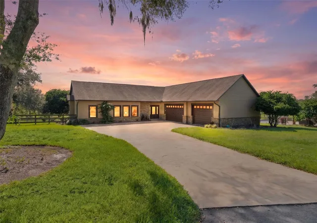 1st image of 16215 Douglas Rd, Groveland, FL 34736 | MLS# G5116577