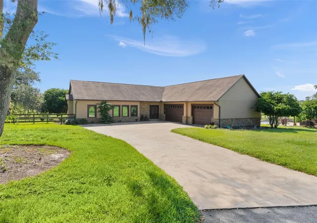 4th image of 16215 Douglas Rd, Groveland, FL 34736 | MLS# G5116577