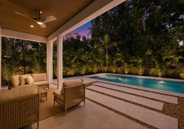 28th image of 1671 Arlington St, Sarasota, FL 34239 | MLS# A4703257