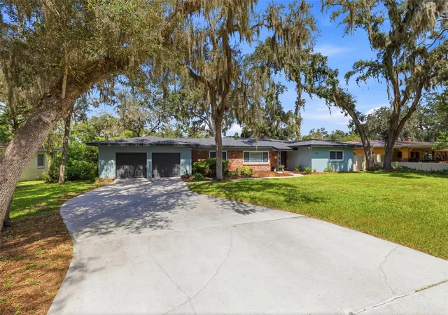 2nd image of 331 Sunnyside Rd, Temple Terrace, FL 33617 | MLS# TB8539776