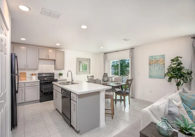 3rd image of 3104 Mandrell Ave, Spring Hill, FL 34608 | MLS# O6434375