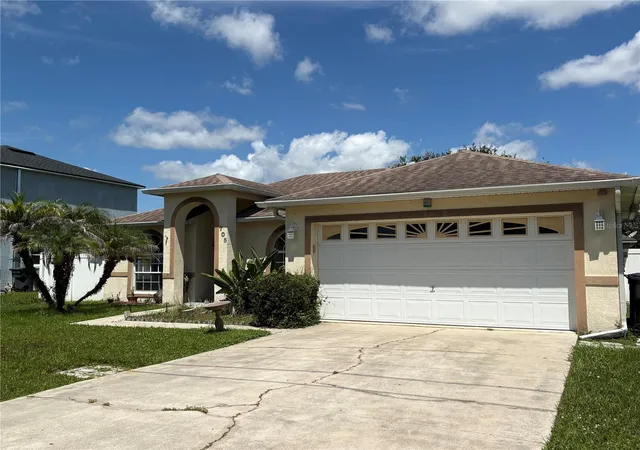 Photo 1 of Single family home for sale at 705 Robin Ct, Kissimmee, FL 34759 | MLS# S5155803 | Listing updated on 2026-08-18