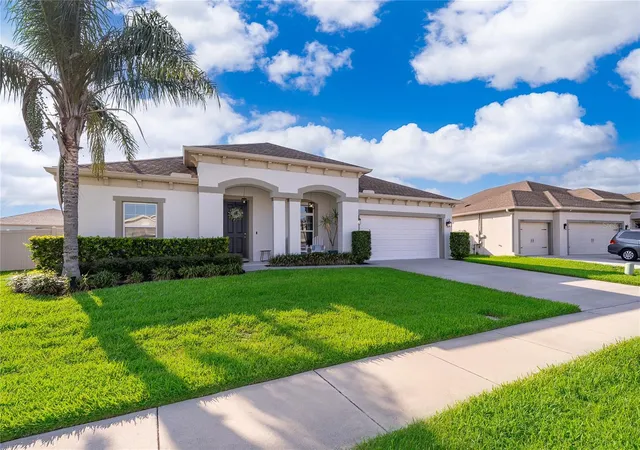 Photo 2 of Single family home for sale at 1787 Chatsworth Cir, St Cloud, FL 34771 | MLS# S5155804 | Listing updated on 2026-09-02