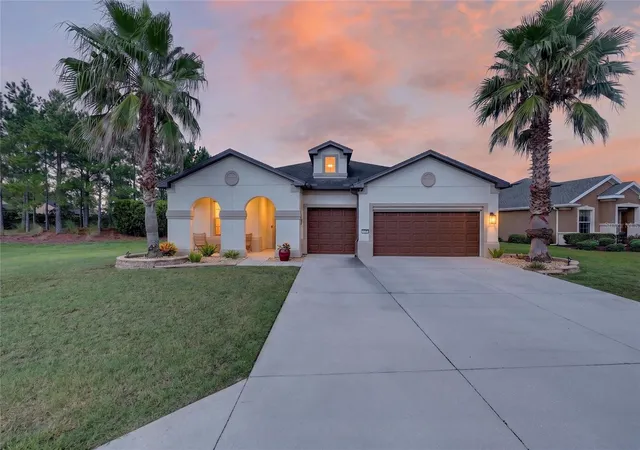Photo 3 of Single family home for sale at 9712 Southwest 75th St Rd, Ocala, FL 34481 | MLS# OM730605 | Listing updated on 2026-08-24