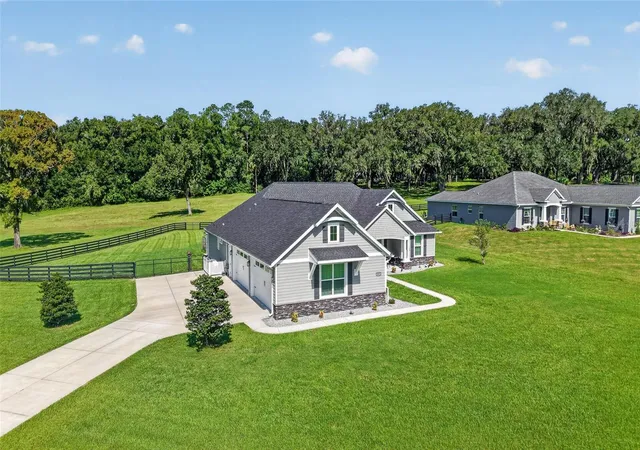 Photo 3 of Single family home for sale at 1971 NW 86th Place, Ocala, FL 34475 | MLS# OM730606 | Listing updated on 2026-08-26