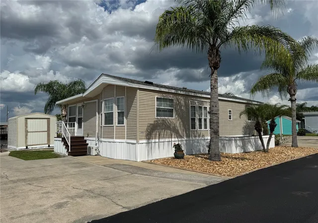 3rd image of 1405 Starboard Dr, Saint Cloud, FL 34771 | MLS# S5155805