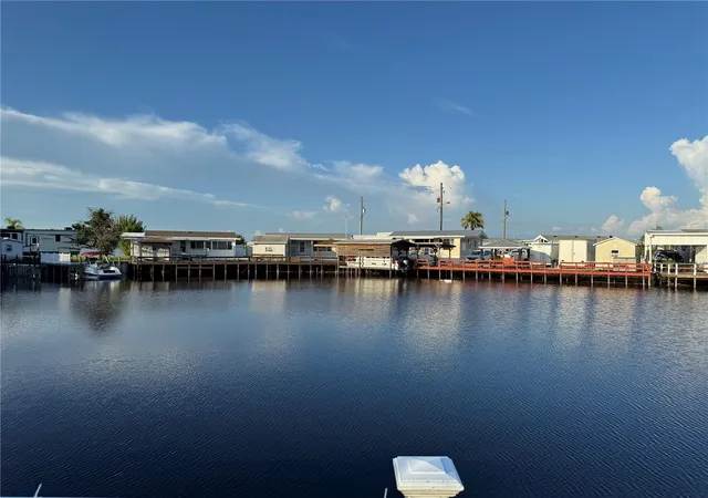 5th image of 1405 Starboard Dr, Saint Cloud, FL 34771 | MLS# S5155805
