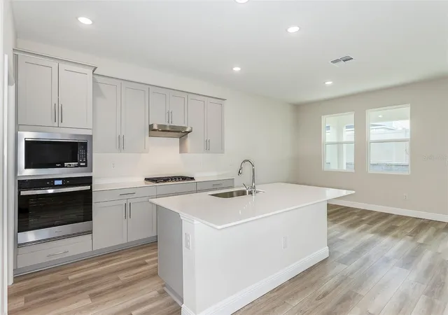 2nd image of 33508 Hammock Beach Wy, Dade City, FL 33525 | MLS# TB8539781
