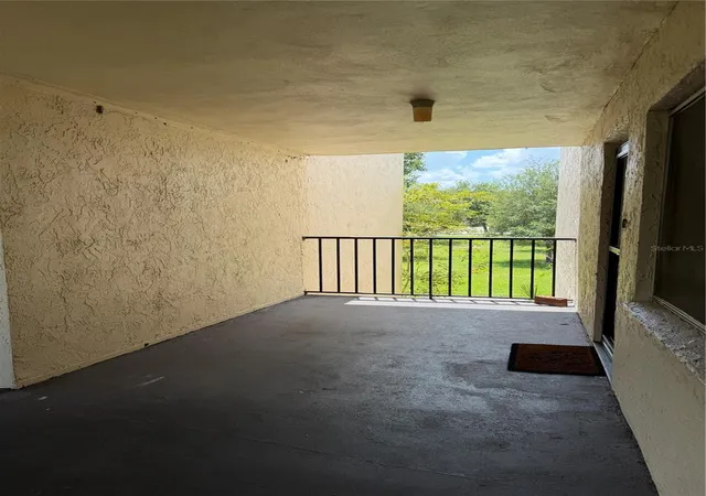 2nd image of 1130 N Lake Parker Ave #C229, Lakeland, FL 33805 | MLS# L4964364