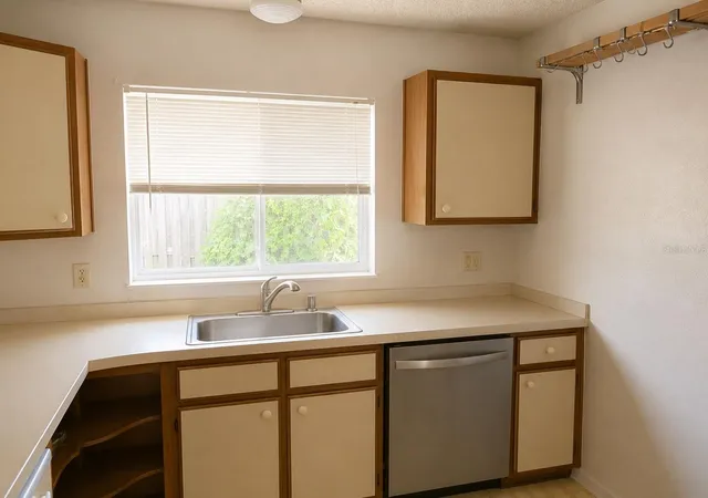 3rd image of 8803 Parliament Ct, Kissimmee, FL 34747 | MLS# O6434389
