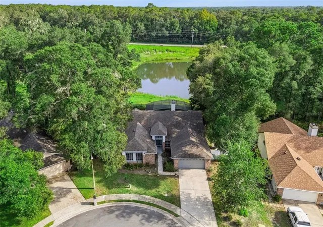 2nd image of 806 Oak Forest Ct, Deland, FL 32724 | MLS# O6434396