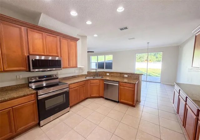 2nd image of 31628 Spoonflower Cir, Wesley Chapel, FL 33545 | MLS# O6434398