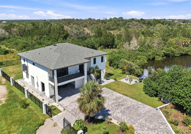 Photo 5 of Single family home for sale at 5035 Bay Blvd, Port Richey, FL 34668 | MLS# TB8539807 | Listing updated on 2026-08-28