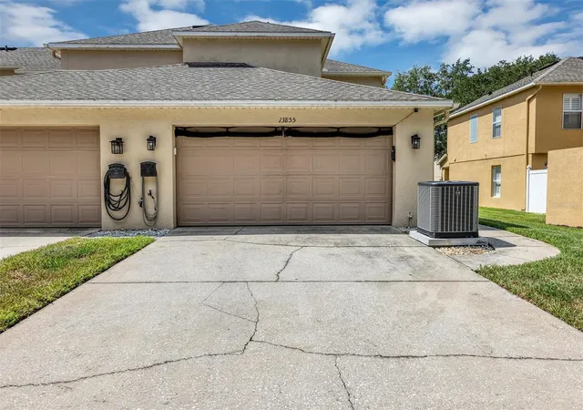 Photo 2 of Townhouse for sale at 13855 Golden Russet Dr, Winter Garden, FL 34787 | MLS# G5116589 | Listing updated on 2026-09-01