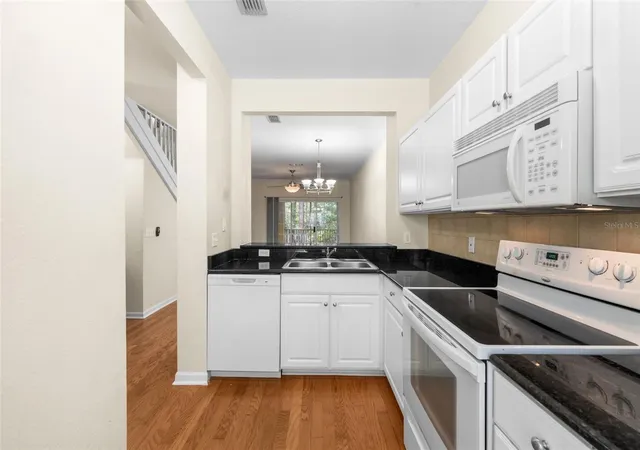 5th image of 5007 Nw 45Th Rd #103, Gainesville, FL 32606 | MLS# GC542822