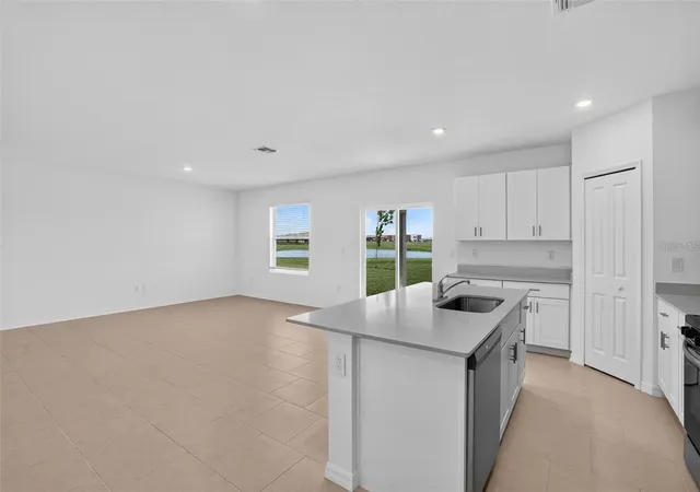 3rd image of 3821 Ambersweet Xing, Parrish, FL 34219 | MLS# A4703281