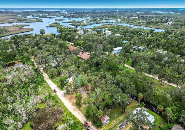 4th image of 14334 W Sutton Ct, Crystal River, FL 34429 | MLS# W7888683