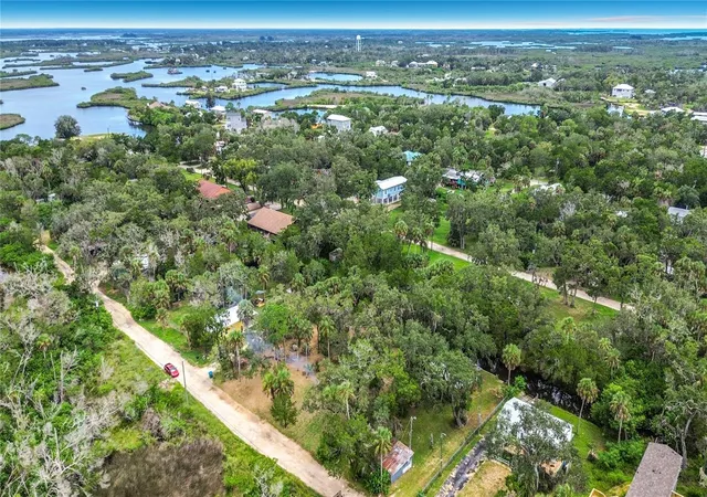 5th image of 14328 W Sutton Ct, Crystal River, FL 34429 | MLS# W7888684