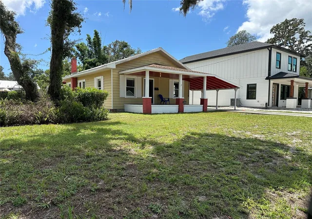 Photo 2 of Single family home for sale at 1209 E Ellicott St, Tampa, FL 33603 | MLS# TB8539839 | Listing updated on 2026-08-19