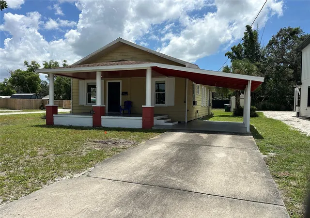 Photo 2 of Single family home for sale at 1209 E Ellicott St, Tampa, FL 33603 | MLS# TB8539839 | Listing updated on 2026-08-19