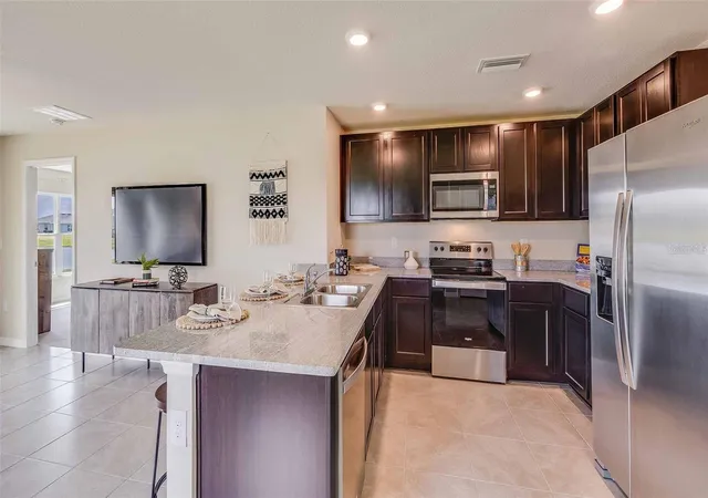 5th image of 3820 Calamity Ter, Bradenton, FL 34208 | MLS# A4703285