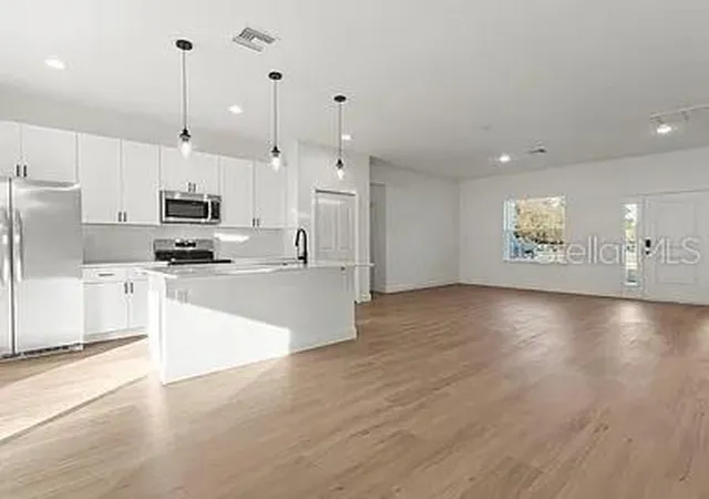 2nd image of 17485 Sw 25th Ct, Ocala, FL 34473 | MLS# O6434458