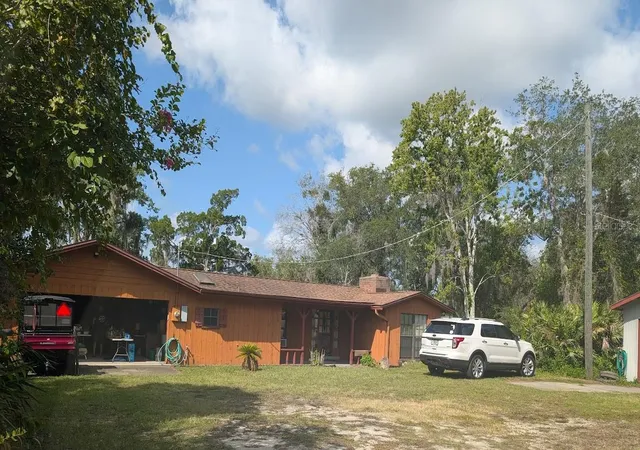 1st image of 348 Mitnik Dr, Deltona, FL 32738 | MLS# V4950789