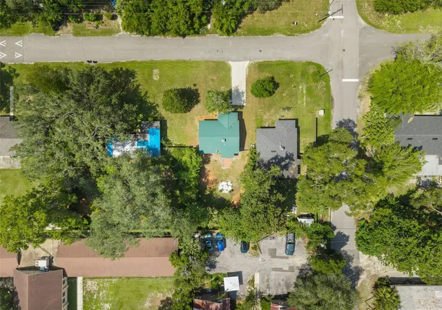 31st image of 807 Nw 24th Ave, Gainesville, FL 32609 | MLS# GC542826
