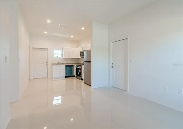 3rd image of 753 Pacific St, Lake Placid, FL 33852 | MLS# C7529717