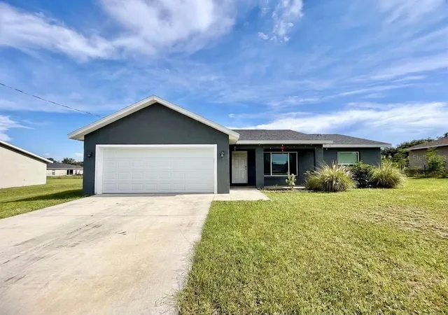 1st image of 48 Maple Dr, Ocklawaha, FL 32179 | MLS# OM730627