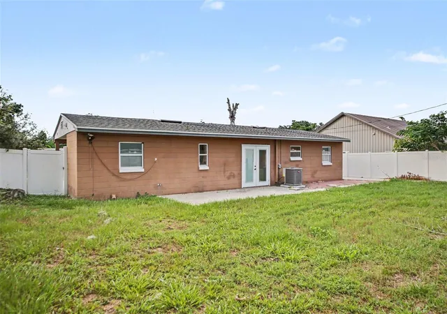 23rd image of 5818 Flori Ln, Orlando, FL 32808 | MLS# O6434475